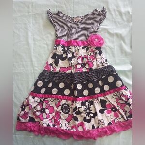 ‼️5 items for $8‼️Youngland Striped and Floral Dress with Pink Accents